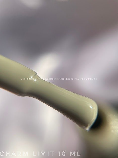 Producto - Esmalte semipermanente charm limit 10ml #67
