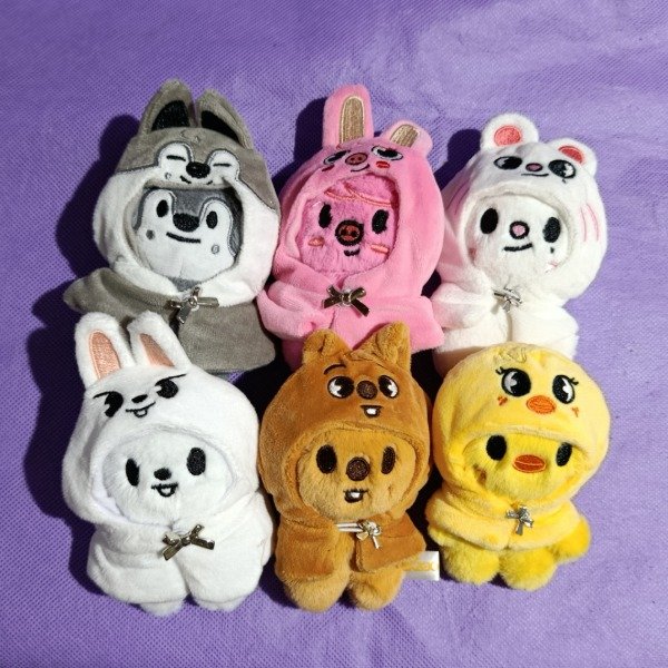 Producto - Llavero peluche de SKZOO capucha (Stray Kids)