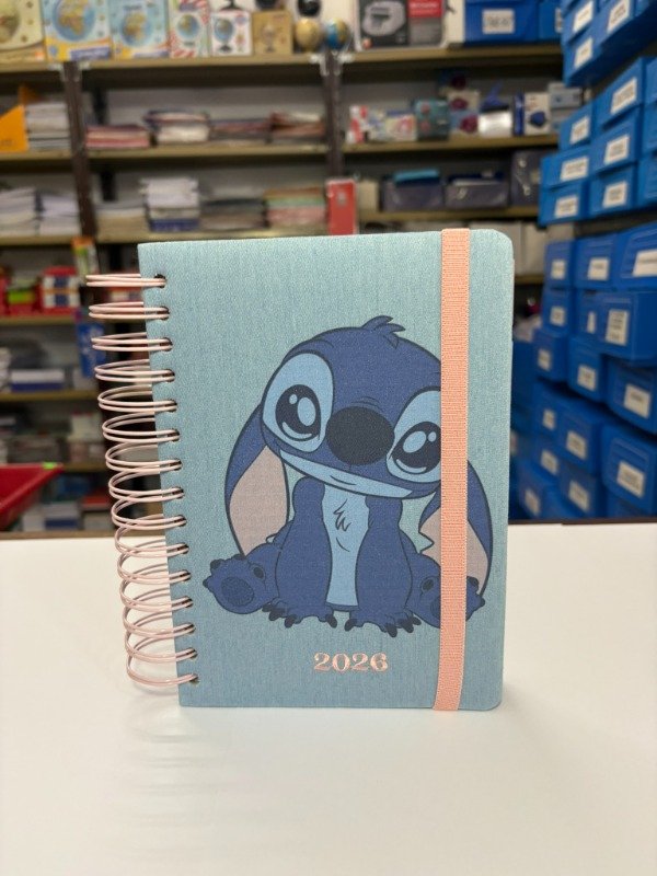 Producto - Agenda Diaria c/espiral R7 - Stitch - "Mooving"