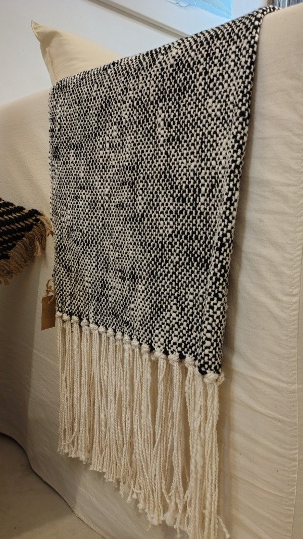 Producto - Manta Blanco y Negro