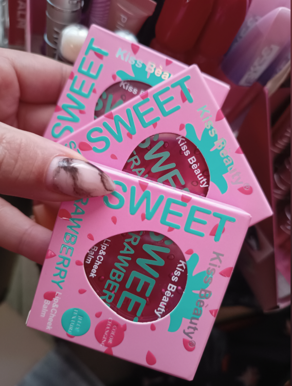 Producto - Lip balm sweet strawberry kiss Beauty g