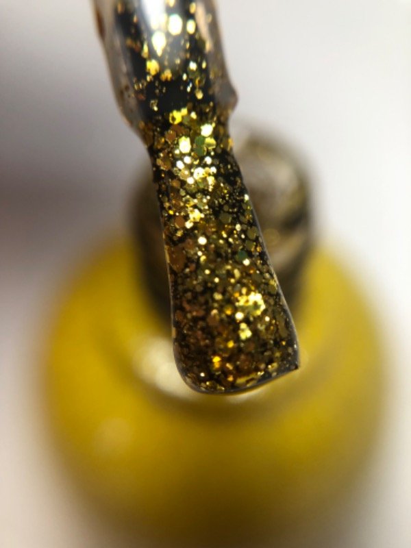 Producto - Esmalte semipermanente City girl #93 - Dorado classic