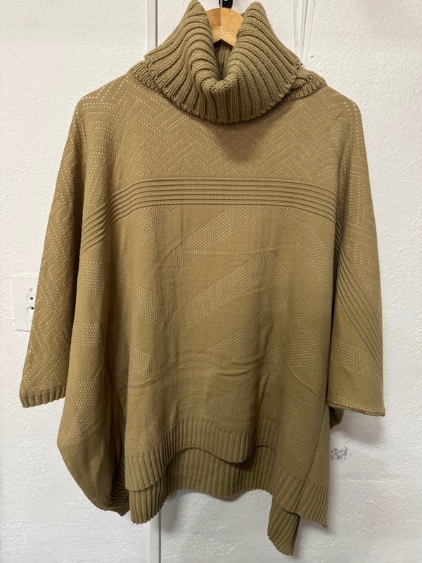 Producto - Poncho poleron premium