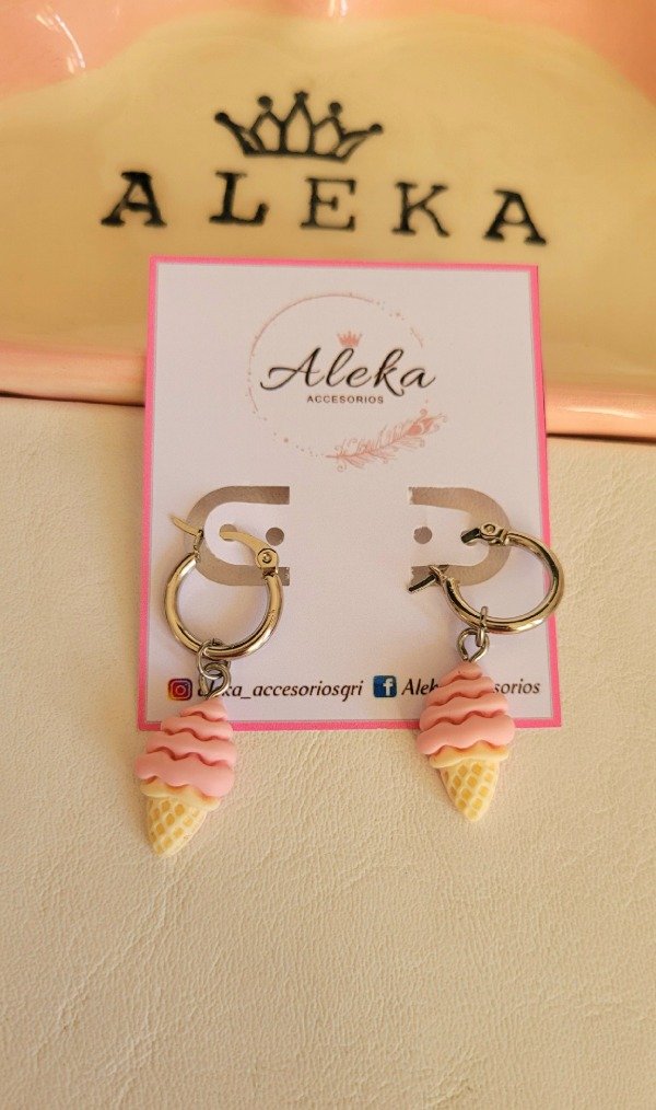 Producto - Argollas con dijes de cucurucho de acero quirúrgico - 2