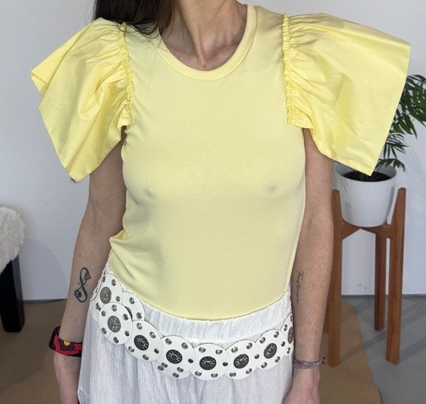 Producto - Remera volados
