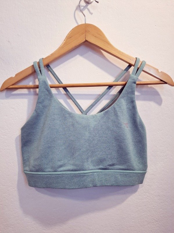 Producto - Top deportivo DIADORA