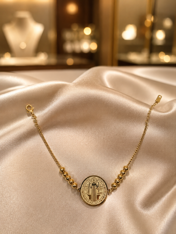 Producto - Pulcera acero dorado san benito