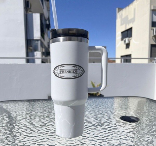 Producto - VASO TÉRMICO FRENKIES DE 1.2L BLANCO