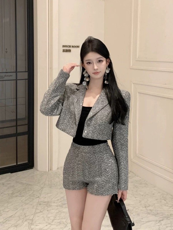 Producto - Conjunto short + chaqueta