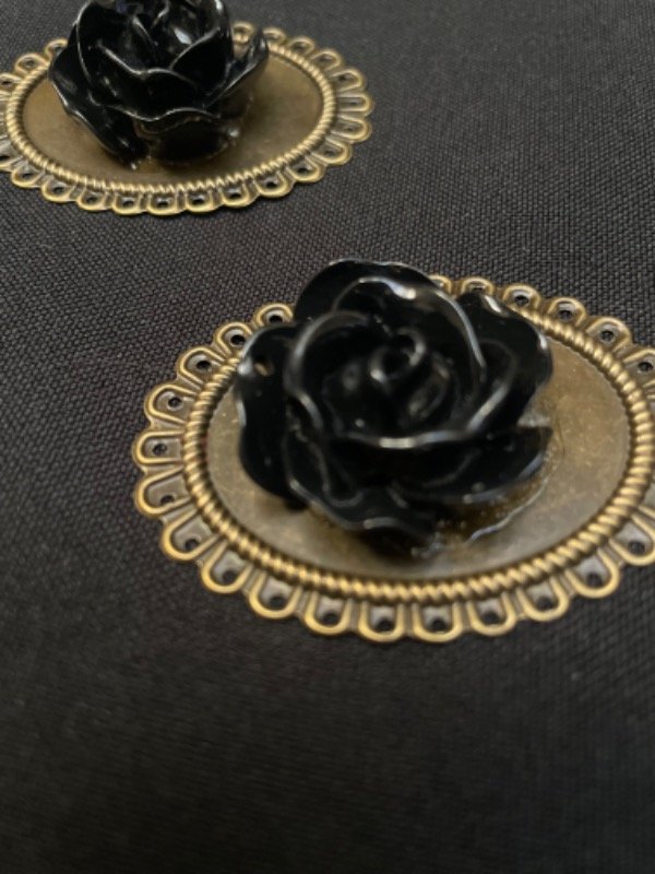 Producto - Broche flor negro filig