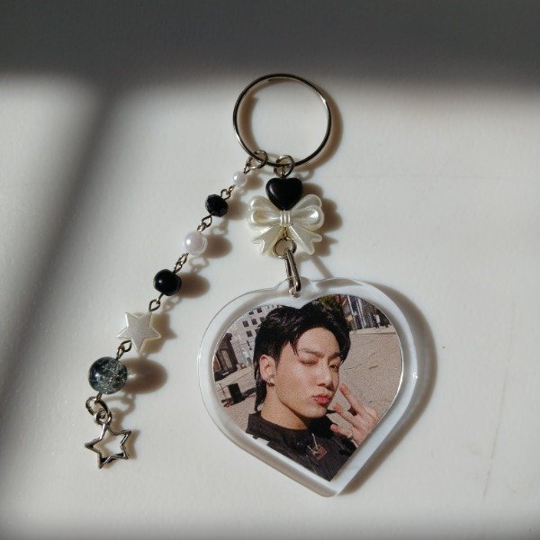 Producto - Llavero corazón de jungkook 2