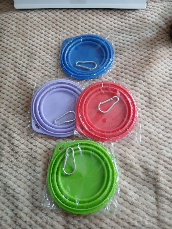 Producto - bebedero desplegable