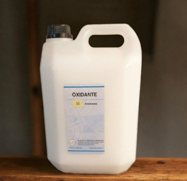 Producto - oxidante en crema lan de 30 vol x 5 lts