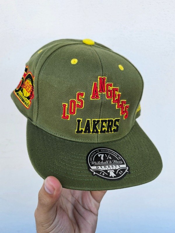 EN STOCK: Los Angeles Lakers 50th Anniversary Dusty Mitchell And Ness 7 1/4