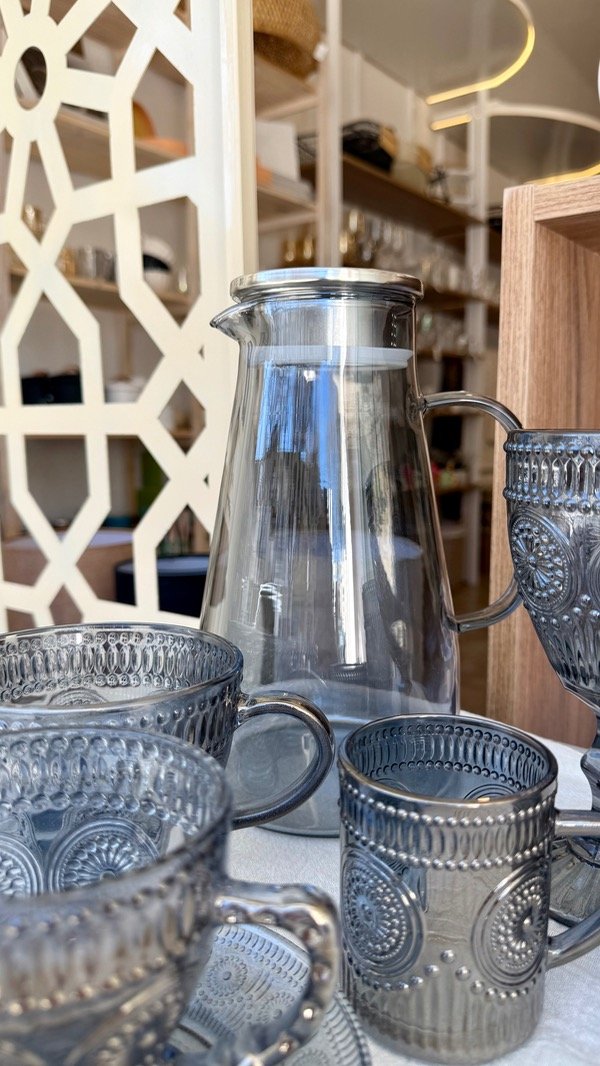 Producto - JARRA GRIS CONICA 1.8lts