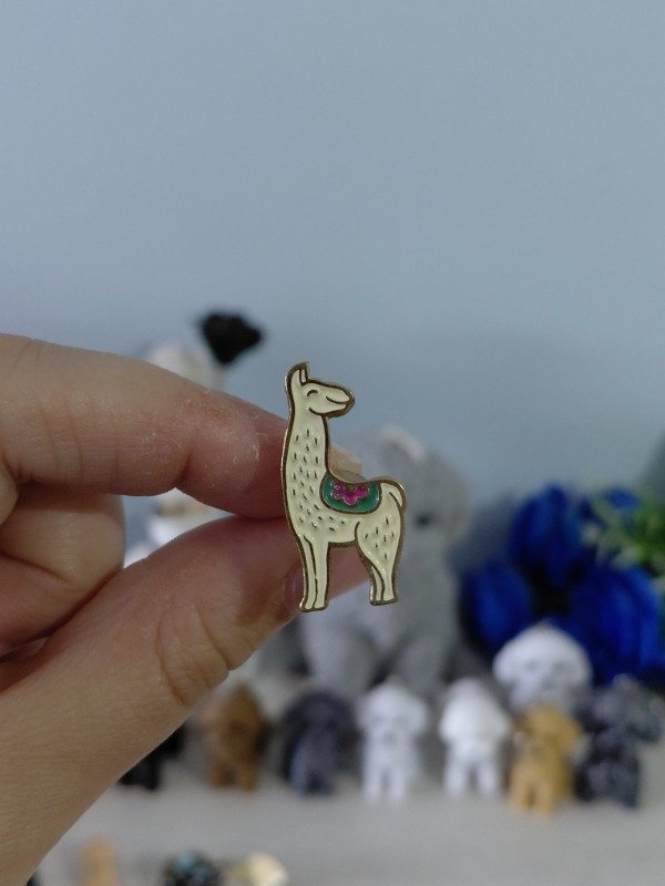 Producto - Pin metalizado ilustrado - Llama