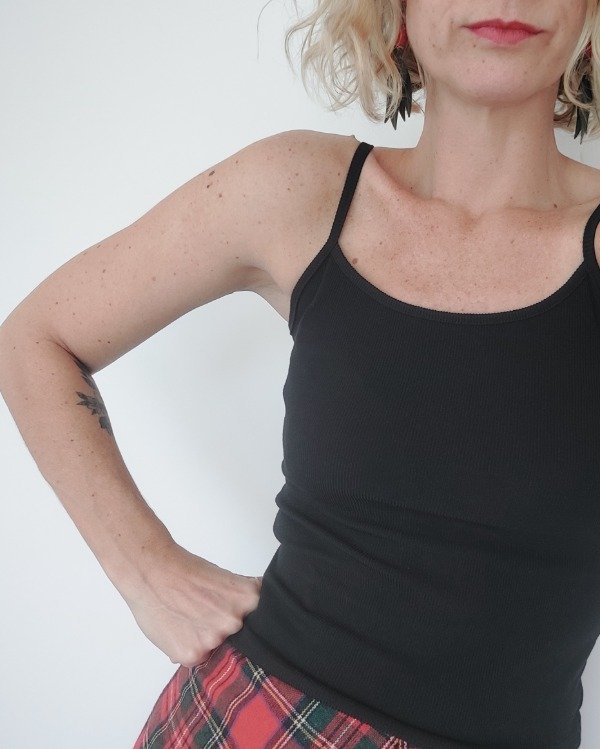 Producto - Musculosa Muka -NUEVA SIN USO