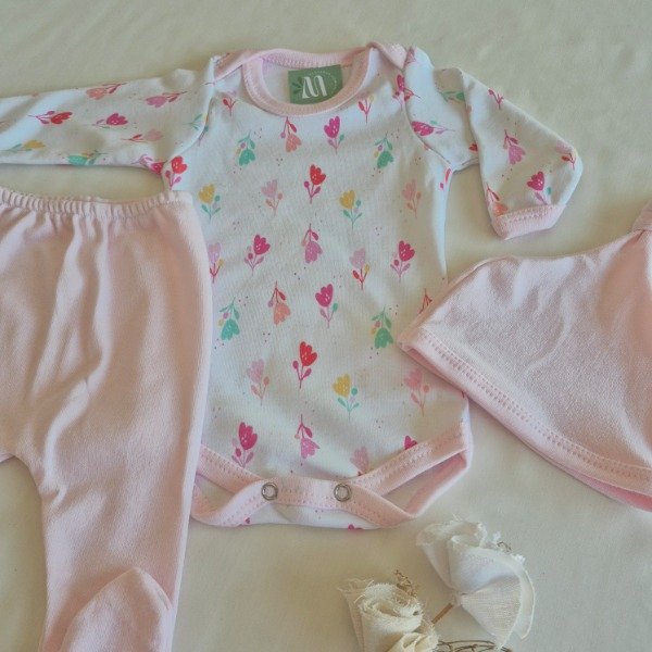 Producto - Ajuar florcitas rosas