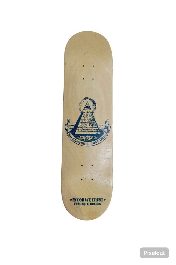 Producto - Tabla de Skate Iluminati Guatambú Fun Skateboards