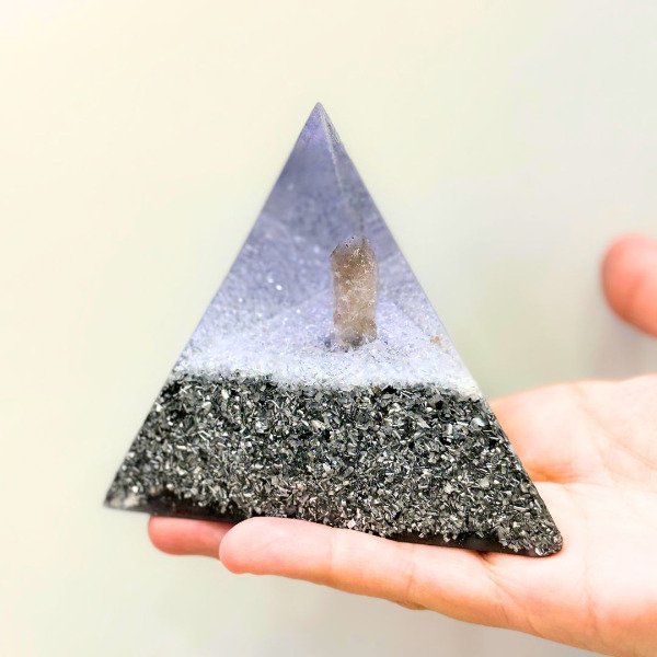Producto - Orgón piramide 3 lados grande