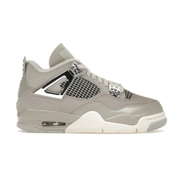 Producto - Jordan Retro 4 Frozen Moments