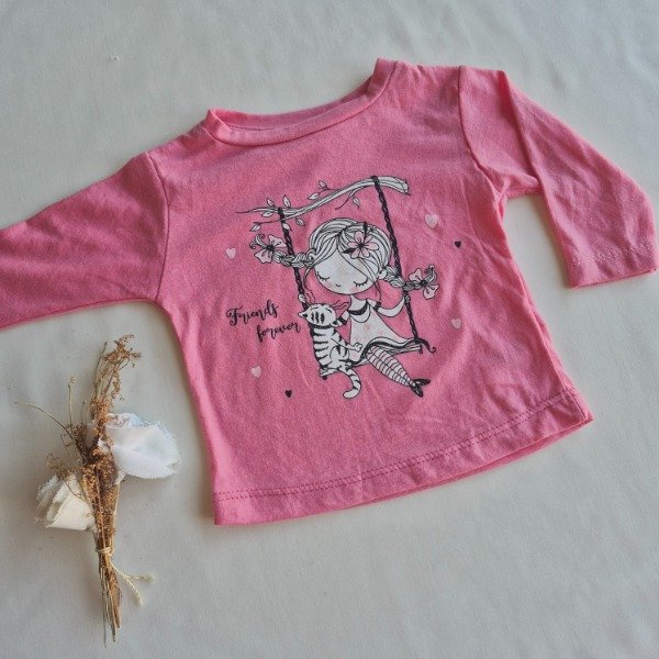 Producto - Remera ML estampada fucsia