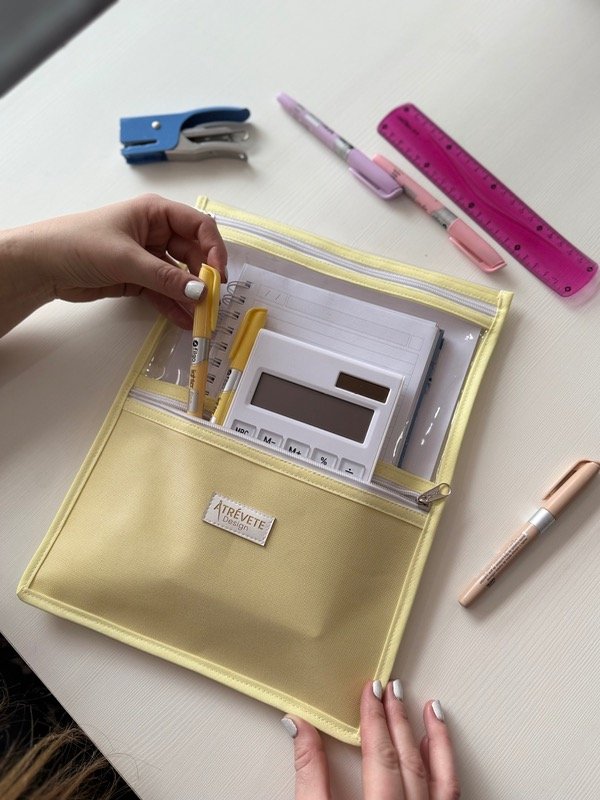 Producto - Folio A4 - Amarillo