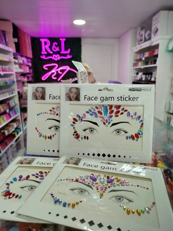 Producto - GEMAS ROSTRO AUTOADHESIVAS