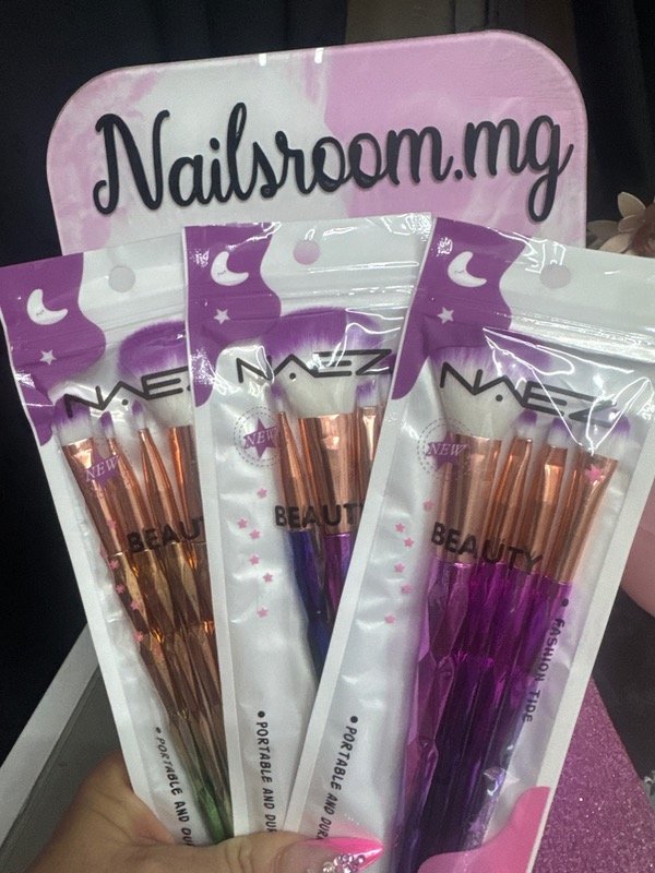 Producto - Brochas para maquillaje tornazoladas