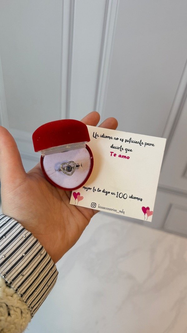 Producto - Caja de corazón con anillo proyector te amo en 100 idiomas - 0