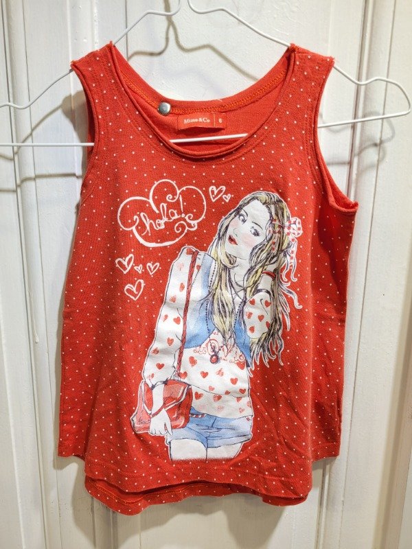 Producto - Musculosa MIMO colorada con motas blancas Talle 6 años - PRECIO: 12X