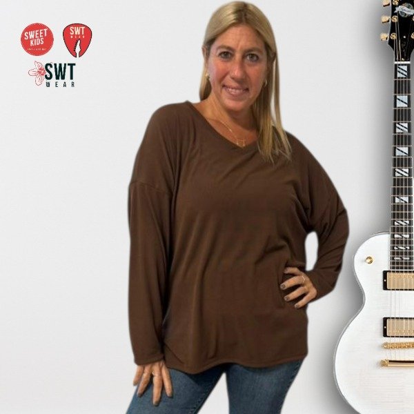 Producto - Remerón Oversized Algodón Rib Liso CUELLO V