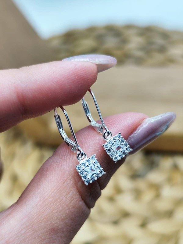 Producto - Aros Brisura Cuadrado Jude Blanco