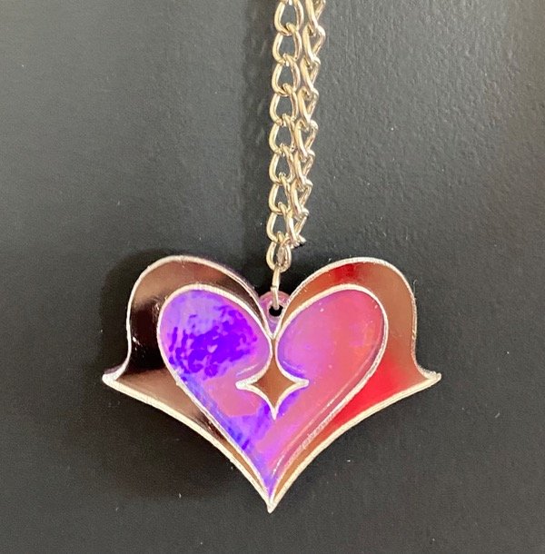 Producto - collar corazón caos