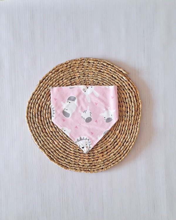 Producto - Babero Bandana c/ Plástico atrás Animales Rosa
