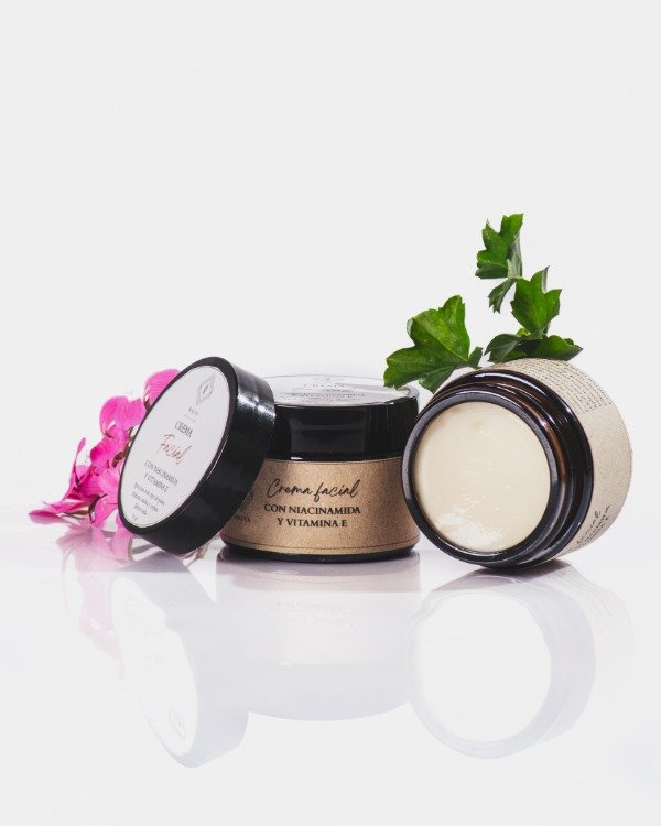Producto - Crema facial con NIACINAMIDA y VIT E