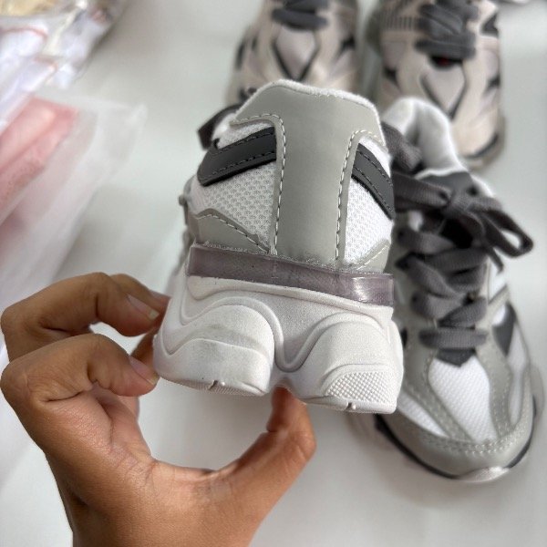 Producto - NB 9060 en color Gris con blanco 28 y 33 - 5