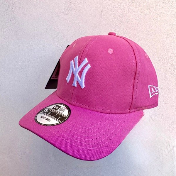 Producto - GORRA NY ROSA LOGO BLANCO