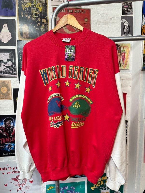 Producto - BUZO WORLD