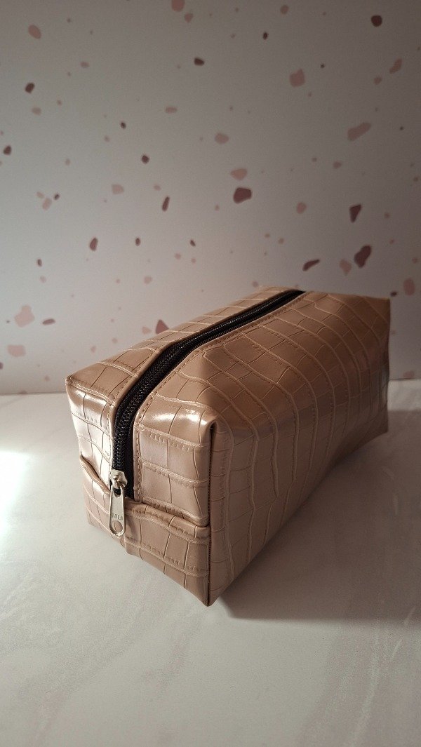 Producto - Portacosmetico - cartuchera beige craco