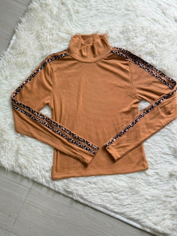 Producto - Camiseta Líneas Print - 5