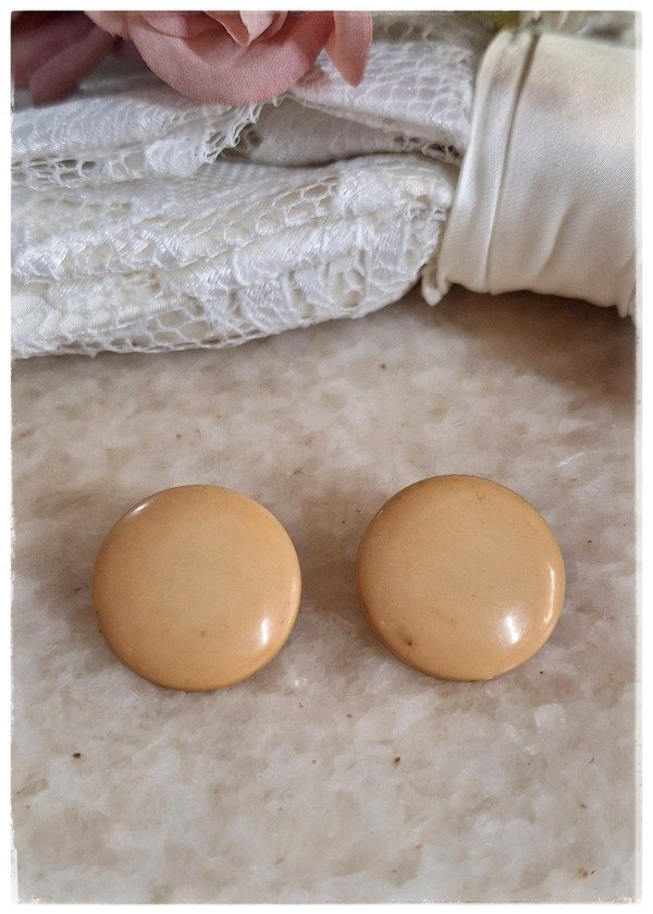 Producto - Aros plástico beige