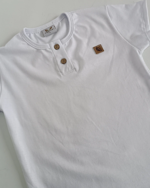 Producto - REMERA BOTONES NIÑO - 3