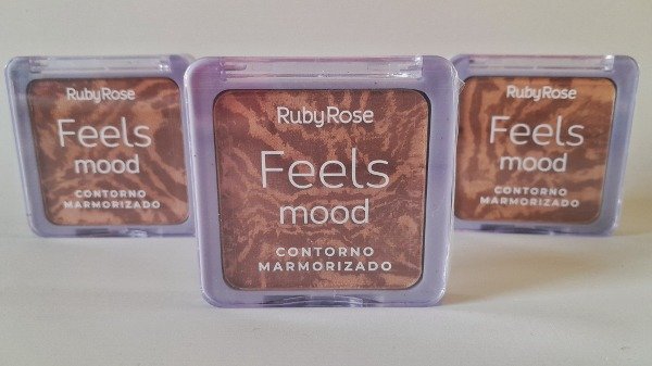 Producto - Contorno en polvo marmolado Feels de Ruby Rose