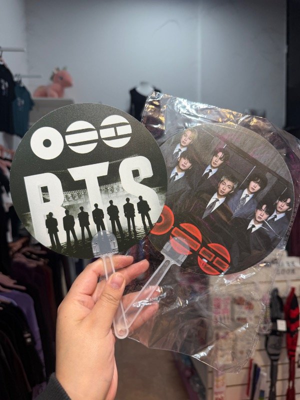 Producto - Abanico Uchiwa BTS