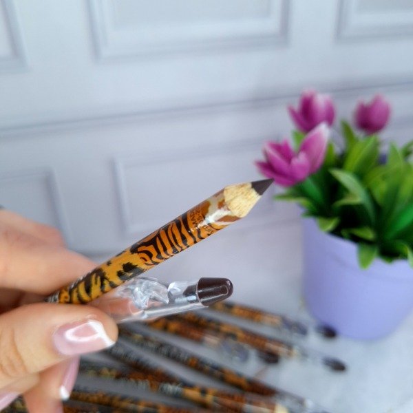 Producto - Delineador marron para ojos