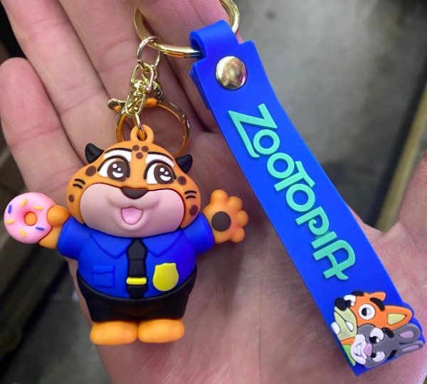 Producto - ZOOTOPIA - OFICIAL BENJAMIN GARRAZA