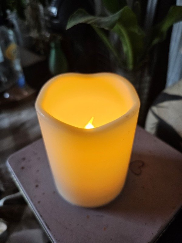 Producto - Velón Led Para Fanal Cálido 10x7,5 cm Efecto Fuego Vela a pila 3 AAA