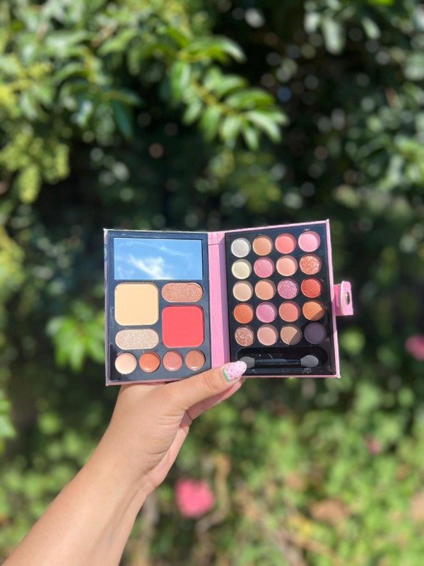 Producto - Kit de maquillaje TEI