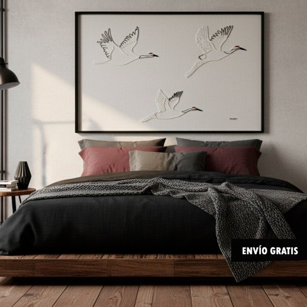 Producto - RED CROWNED CRANE